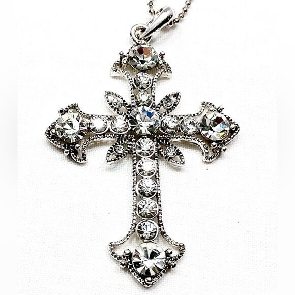 Premier Designs Jewelry - Vintage Premier Designs Silver Crystal Cross Necklace